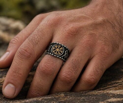 Alternative view of Mei's Viking Nordic Shield | ring | Stainless Steel