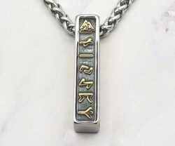 Mei's Viking Runic Bar | ketting | Stainless Steel