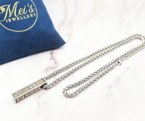 Runic Bar 6 Mei's Viking Runic Bar | ketting | Stainless Steel Runic Bar 6