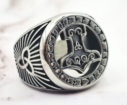Mei's Viking Thunder Runes | ring | Stainless Steel