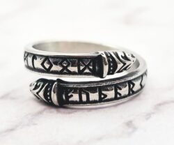 Mei's Viking Serpent Runes | ring | Stainless Steel