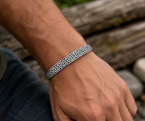 Alternative view of Mei's Muse Trinity Band | armband | Stainless Steel