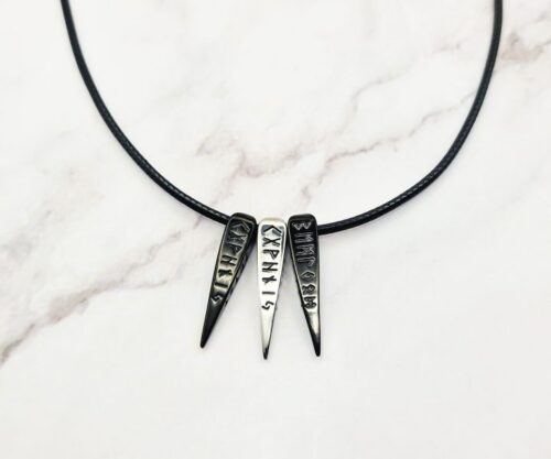 Triple Runes 2 Mei's Viking Triple Runes | ketting | Stainless Steel Triple Runes 2