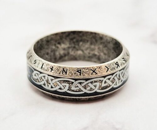Mei’s Viking Runic Roots ring van roestvrij staal in grijs en zilver
