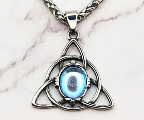 Mei’s Muse Trinity Gem ketting van edelsteen in blauw en zilver