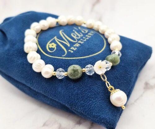 Olive Pearl 1 Mei's Everest Olive Pearl | armband | Parel Olive Pearl 1
