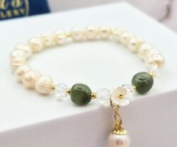Mei's Everest Olive Pearl | armband | Parel