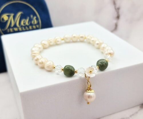 Olive Pearl 3 Mei's Everest Olive Pearl | armband | Parel Olive Pearl 3