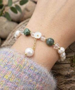 Alternative view of Mei's Everest Olive Pearl | armband | Parel