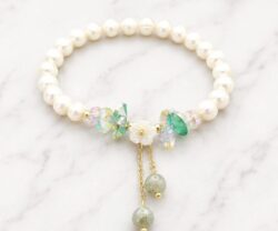 Mei's Everest Pearl Bloom | armband | Parel