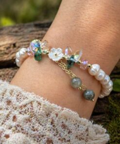 Alternative view of Mei's Everest Pearl Bloom | armband | Parel