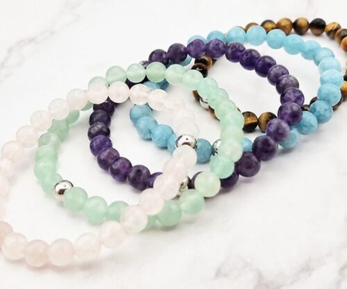 Mei’s Handmade Mini Gems of Candy armband van edelsteen in blauw, bruin en groen