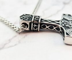 Odins Hammer 4