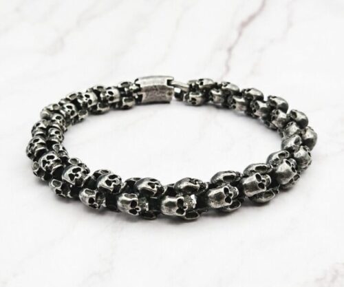 Mei’s Muse Mini Skulls Grey armband van roestvrij staal in grijs
