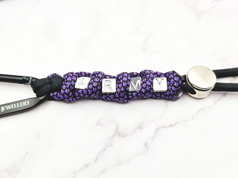 ARMY Cord 3 Mei's Keyed sleutelhanger | ARMY Cord | Paracord - Aluminium | zwart - paars - zilver Mei's Keyed sleutelhanger | ARMY Cord | Paracord - Aluminium | zwart - paars - zilver - Afbeelding 3