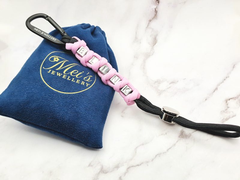 BLINK Cord 1 Mei's Keyed sleutelhanger | BLINK Cord | Paracord - Aluminium | zwart - roze - zilver Mei's Keyed sleutelhanger | BLINK Cord | Paracord - Aluminium | zwart - roze - zilver