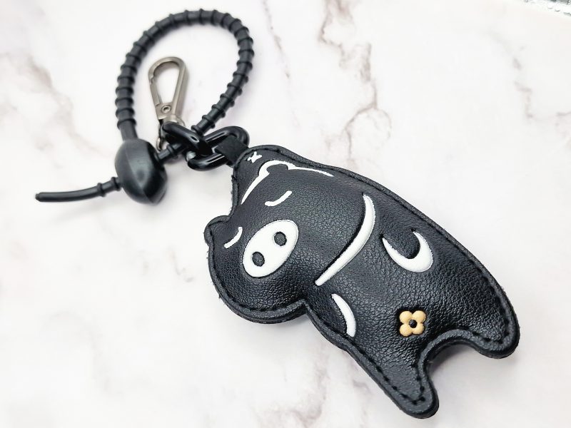 Hangout Piggy 2 Mei's Keyed sleutelhanger | Hangout Piggy | Leer | zwart - wit Mei's Keyed sleutelhanger | Hangout Piggy | Leer | zwart - wit - Afbeelding 2
