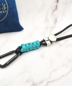 Initials Cord Charm 5 Mei's Keyed sleutelhanger | Initials Cord - Charm | Paracord - Aluminium | zwart - rood - turquoise Initials Cord Charm 5
