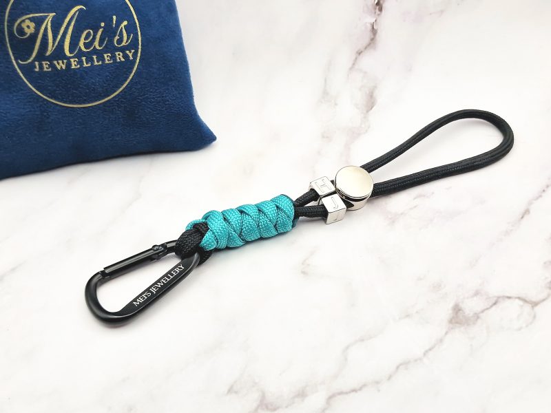 Initials Cord Charm 5 Mei's Keyed sleutelhanger | Initials Cord - Charm | Paracord - Aluminium | zwart - rood - turquoise Mei's Keyed sleutelhanger | Initials Cord - Charm | Paracord - Aluminium | zwart - rood - turquoise - Afbeelding 4