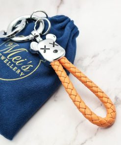 Alternative view of Mei's Keyed sleutelhanger | Rising Bear | Stainless Steel - Leer | zilver- oranje