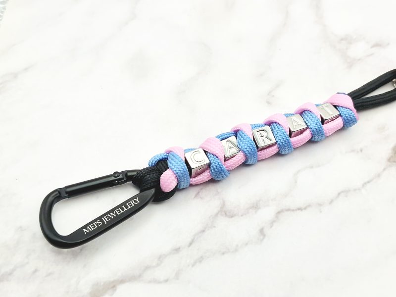 CARAT Cord 3 Mei's Handmade sleutelhanger | CARAT Cord | Paracord - Aluminium | zwart - blauw - roze Mei's Handmade sleutelhanger | CARAT Cord | Paracord - Aluminium | zwart - blauw - roze - Afbeelding 3