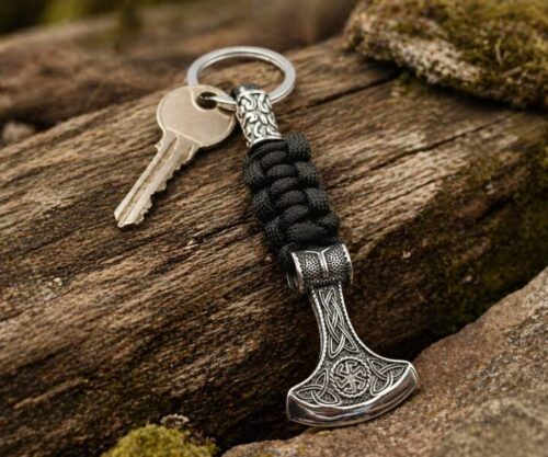 Alternative view of Mei's Viking Trinity Axe | sleutelhanger | Paracord