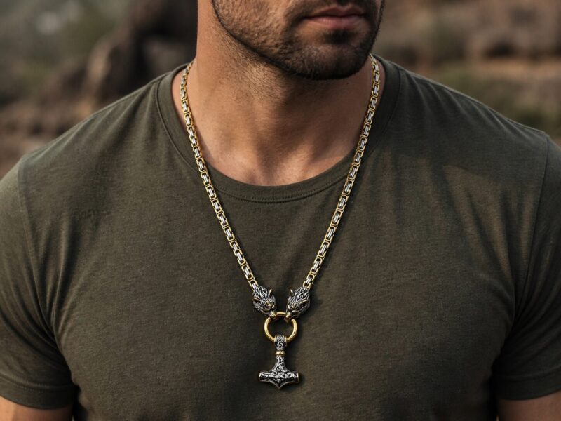 Wolf Hammer Bold sierfoto Mei's Viking Wolf Hammer Bold | ketting | Stainless Steel Mei's Viking Wolf Hammer Bold | ketting | Stainless Steel - Afbeelding 2