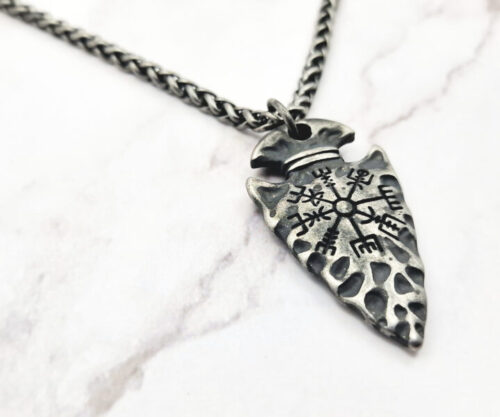 Tiny Arrow 3 Mei's Viking Tiny Arrow | ketting | Stainless Steel Tiny Arrow 3