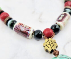 Ceramic Luck 4 Mei's Tibetan Ceramic Luck | ketting | Keramiek Ceramic Luck 4