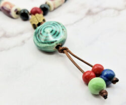 Ceramic Luck 5 Mei's Tibetan Ceramic Luck | ketting | Keramiek Ceramic Luck 5
