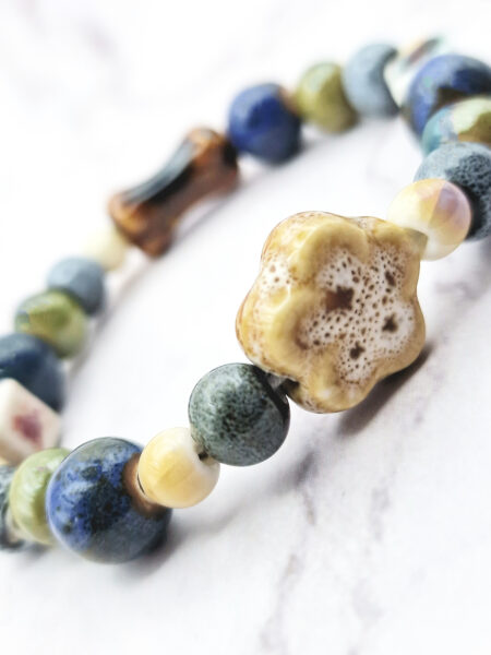 Earth Bloom 4 Mei's Tibetan Earth Bloom | armband | Keramiek Mei's Tibetan Earth Bloom | armband | Keramiek - Afbeelding 4