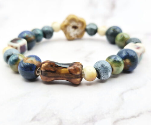 Earth Bloom 5 Mei's Tibetan Earth Bloom | armband | Keramiek Mei’s Tibetan Earth Bloom armband van keramiek