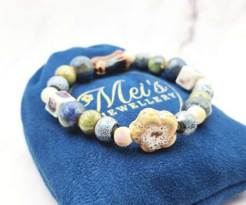 Earth Bloom 6 Mei's Tibetan Earth Bloom | armband | Keramiek Mei’s Tibetan Earth Bloom armband van keramiek