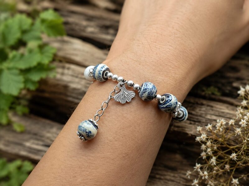 Ocean Lotus sierfoto Mei's Tibetan Ocean Lotus | armband | Keramiek Mei's Tibetan Ocean Lotus | armband | Keramiek - Afbeelding 2