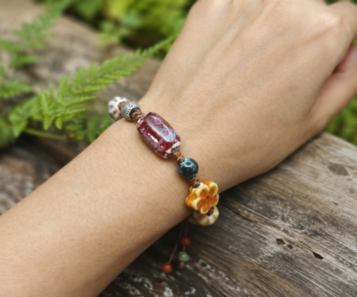 Alternative view of Mei's Tibetan Autumn Bloom | armband | Keramiek